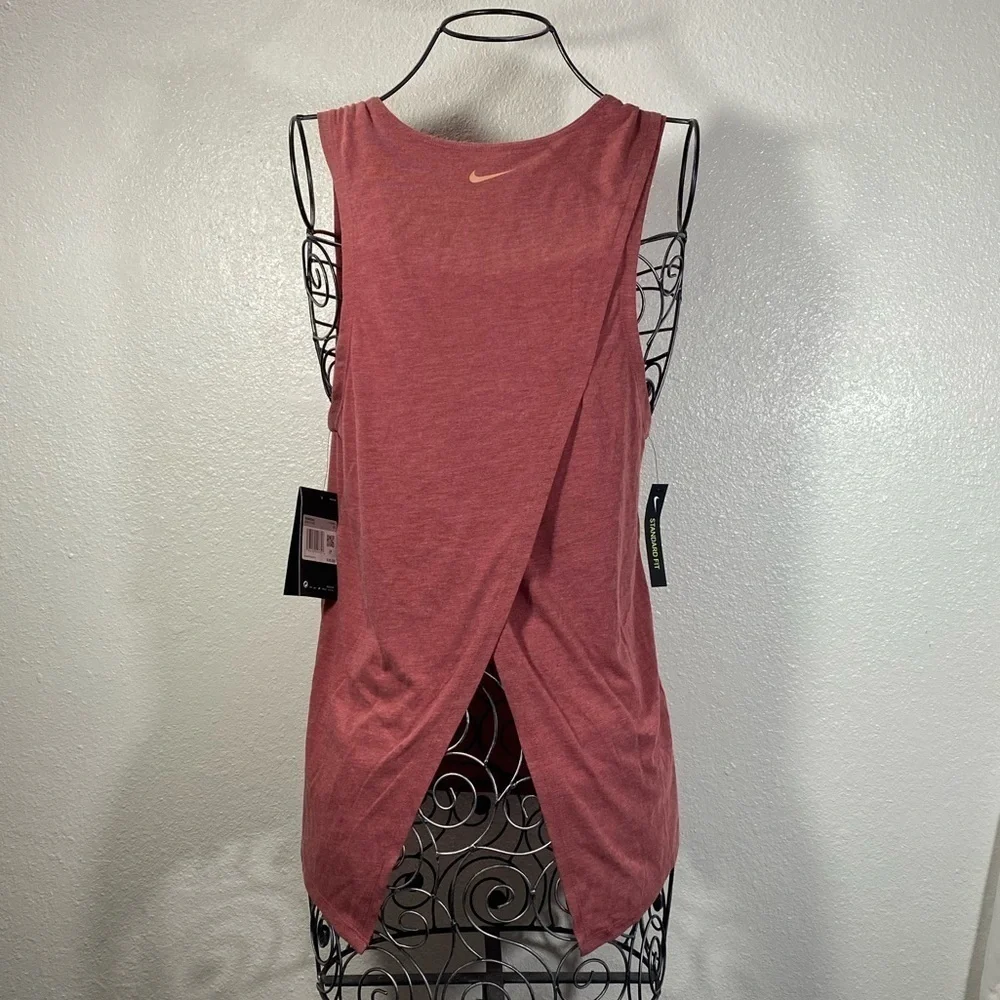 Nike nwt dri